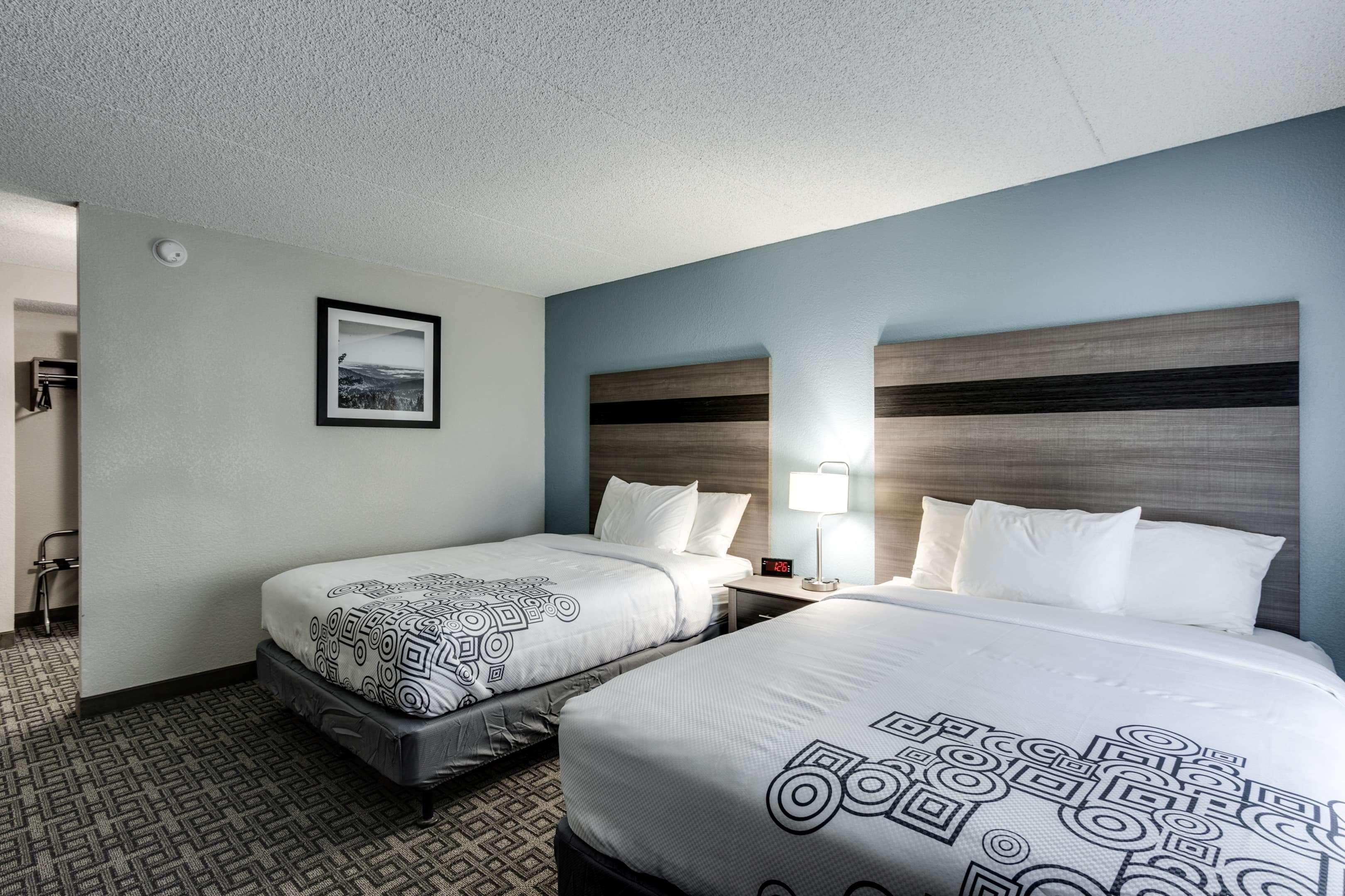 Days Inn & Suites By Wyndham Spokane Exterior foto